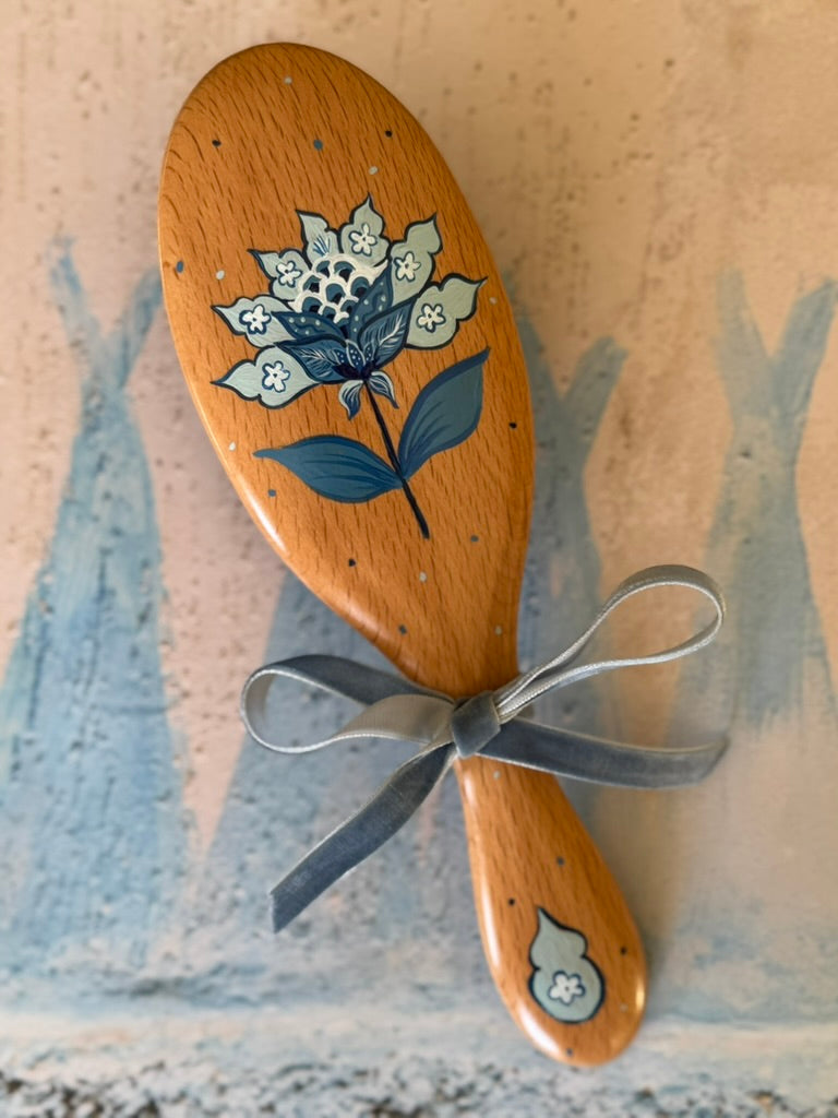 BUY NOW! Hairbrush with Blue Flower